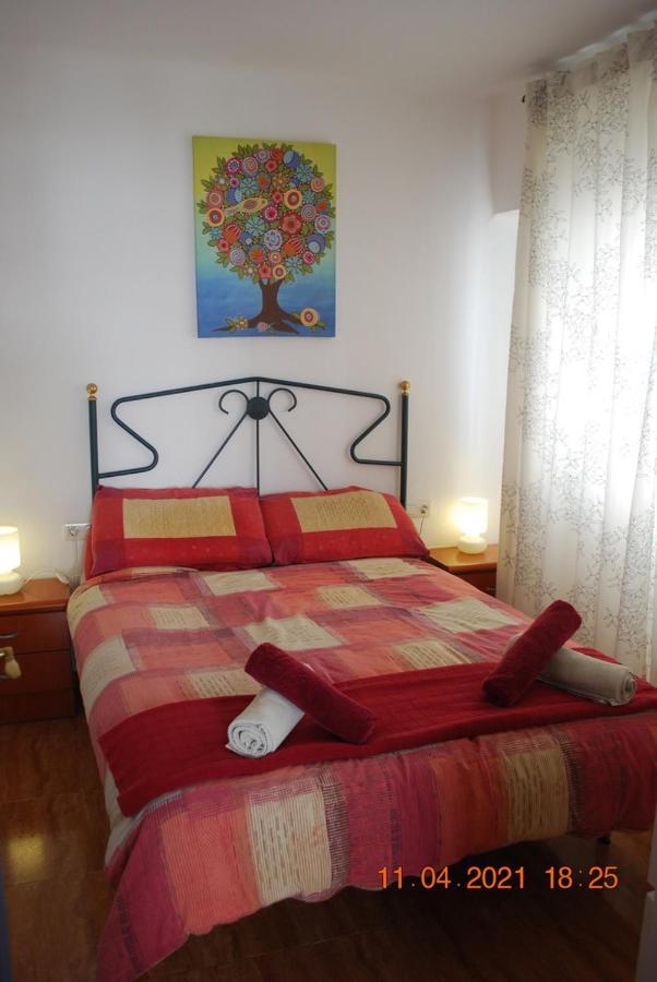 chez Alison! Central nerja apt Extérieur photo
